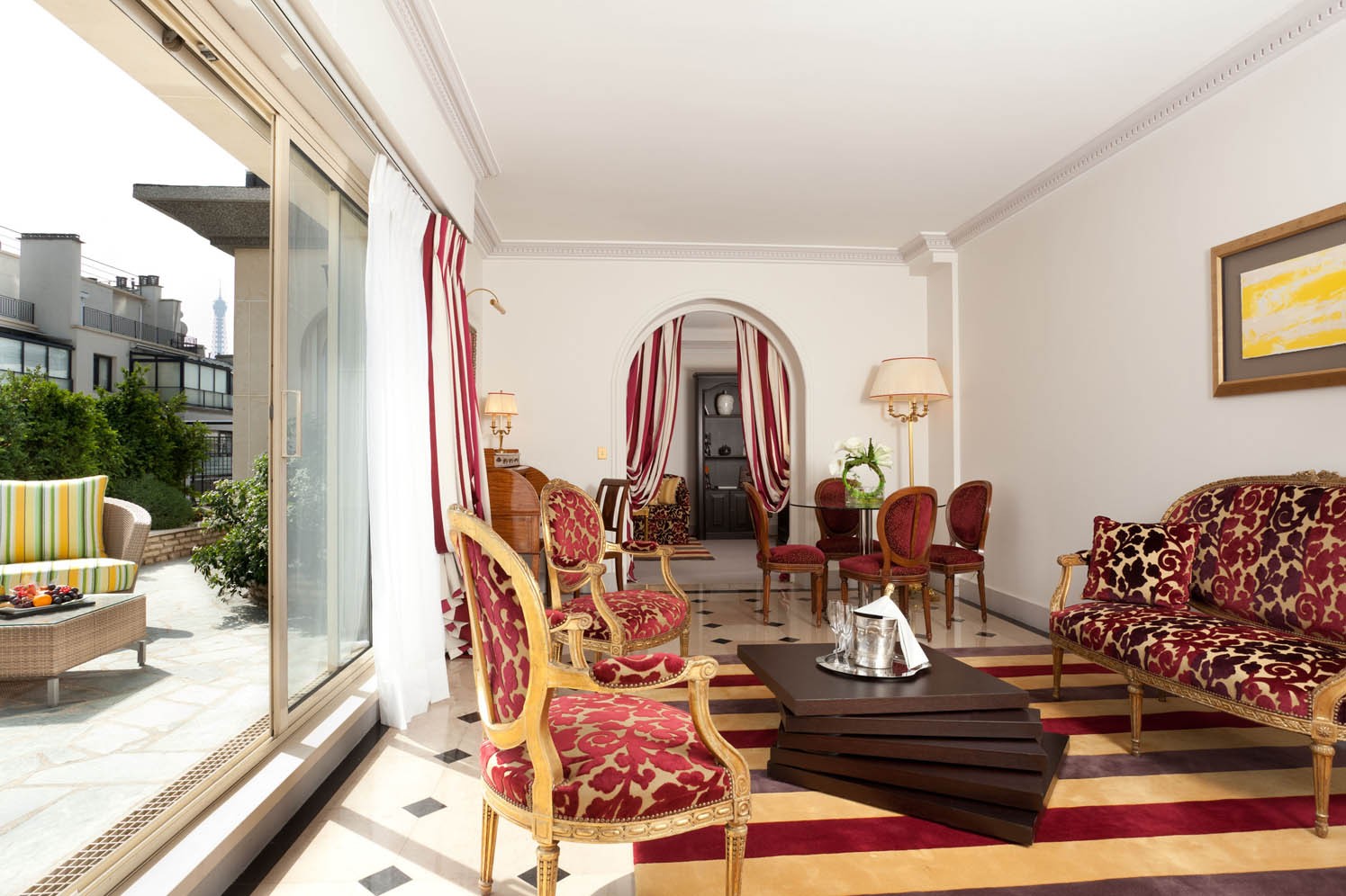 385/Hotel Majestic Appartements/Photos/Appartements/Appartement Panoramique/Apartment_Panoramic_2_Bdrm_-_Living_Room_2_-_CMajestic_Hotel-Spa_-_Copy.jpg